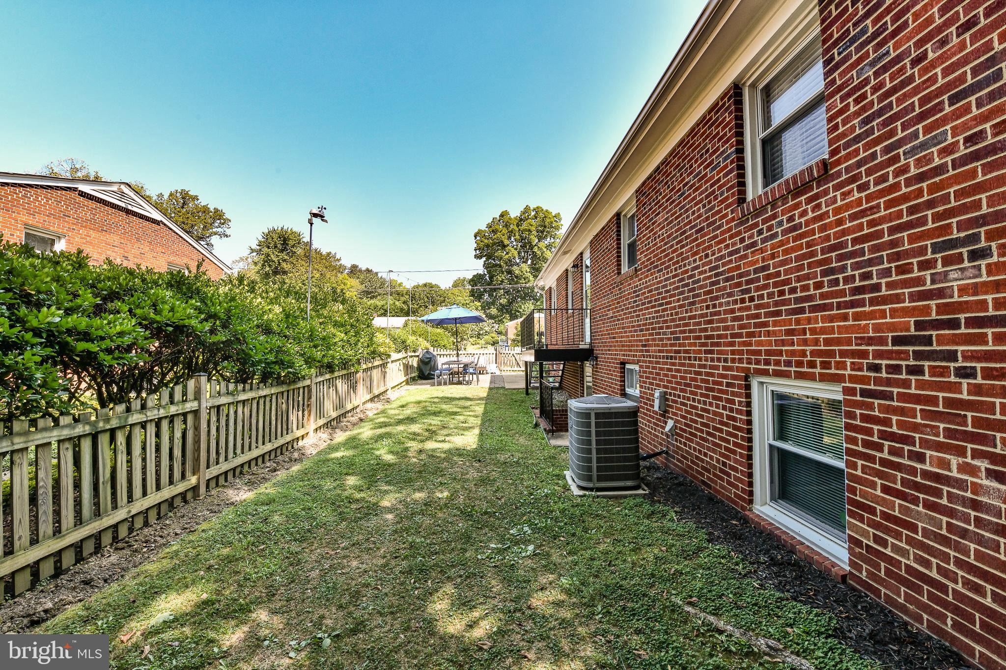 WOODCREST - Residential Lease