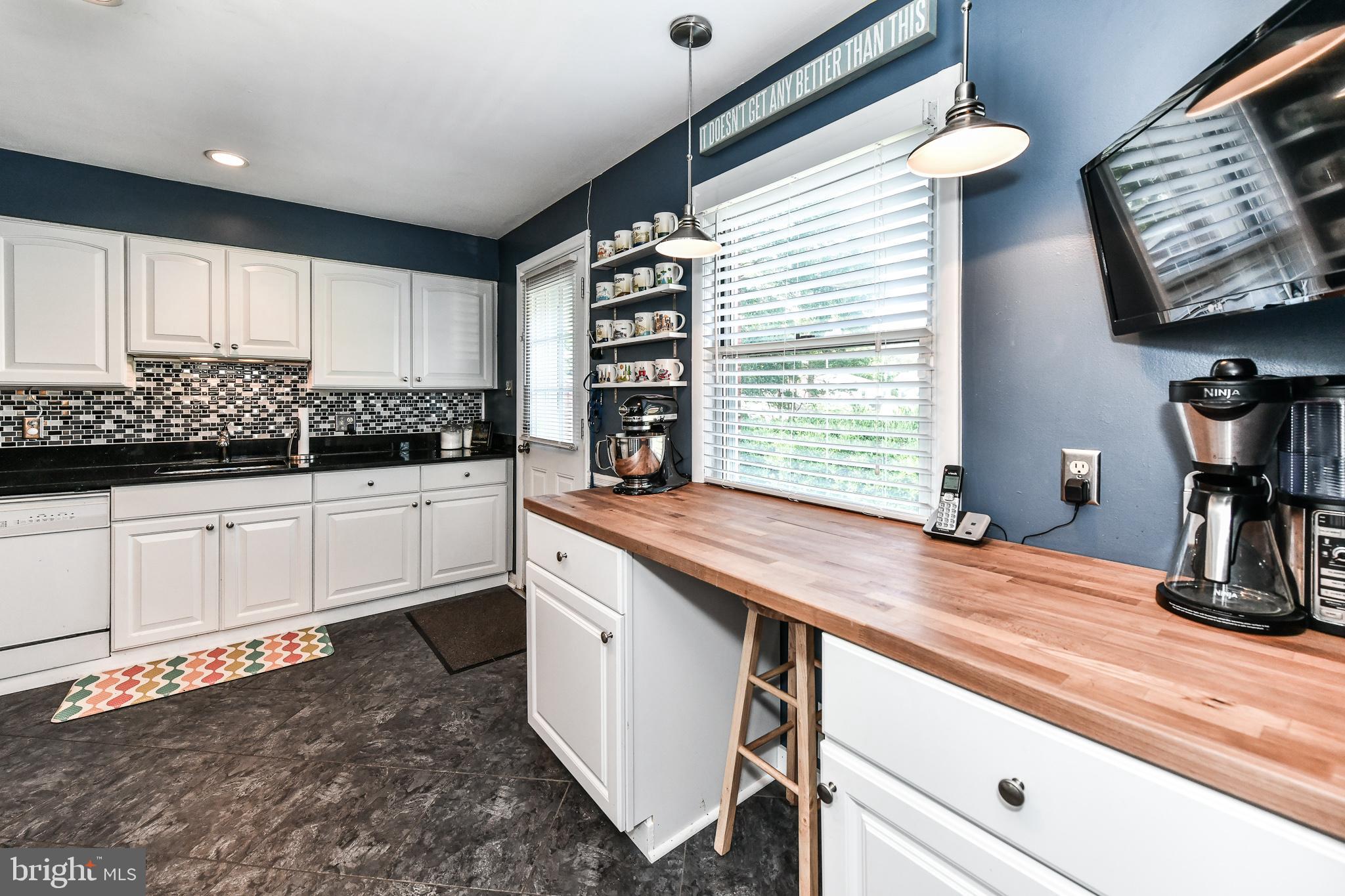 WOODCREST - Residential Lease