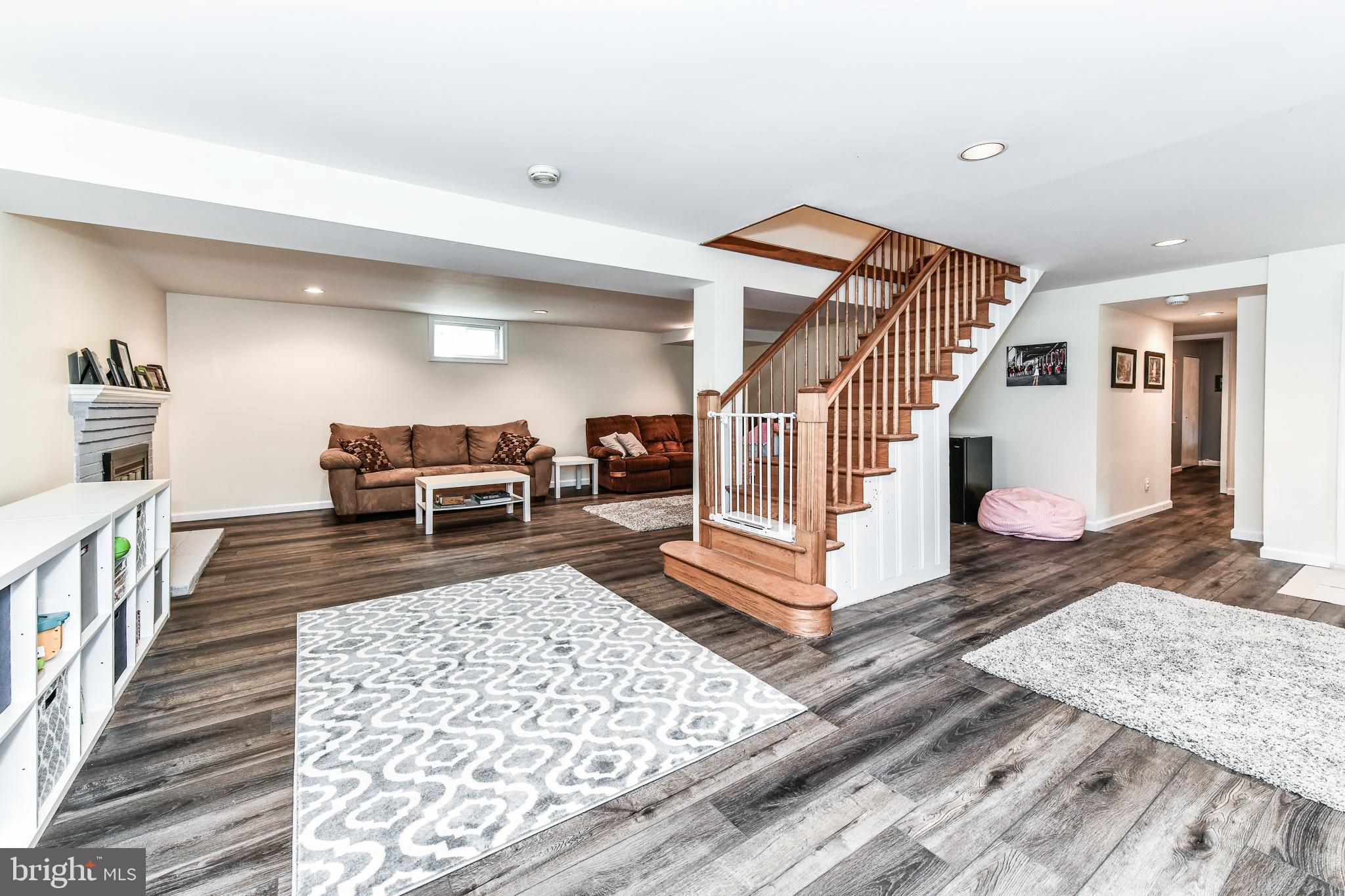 WOODCREST - Residential Lease