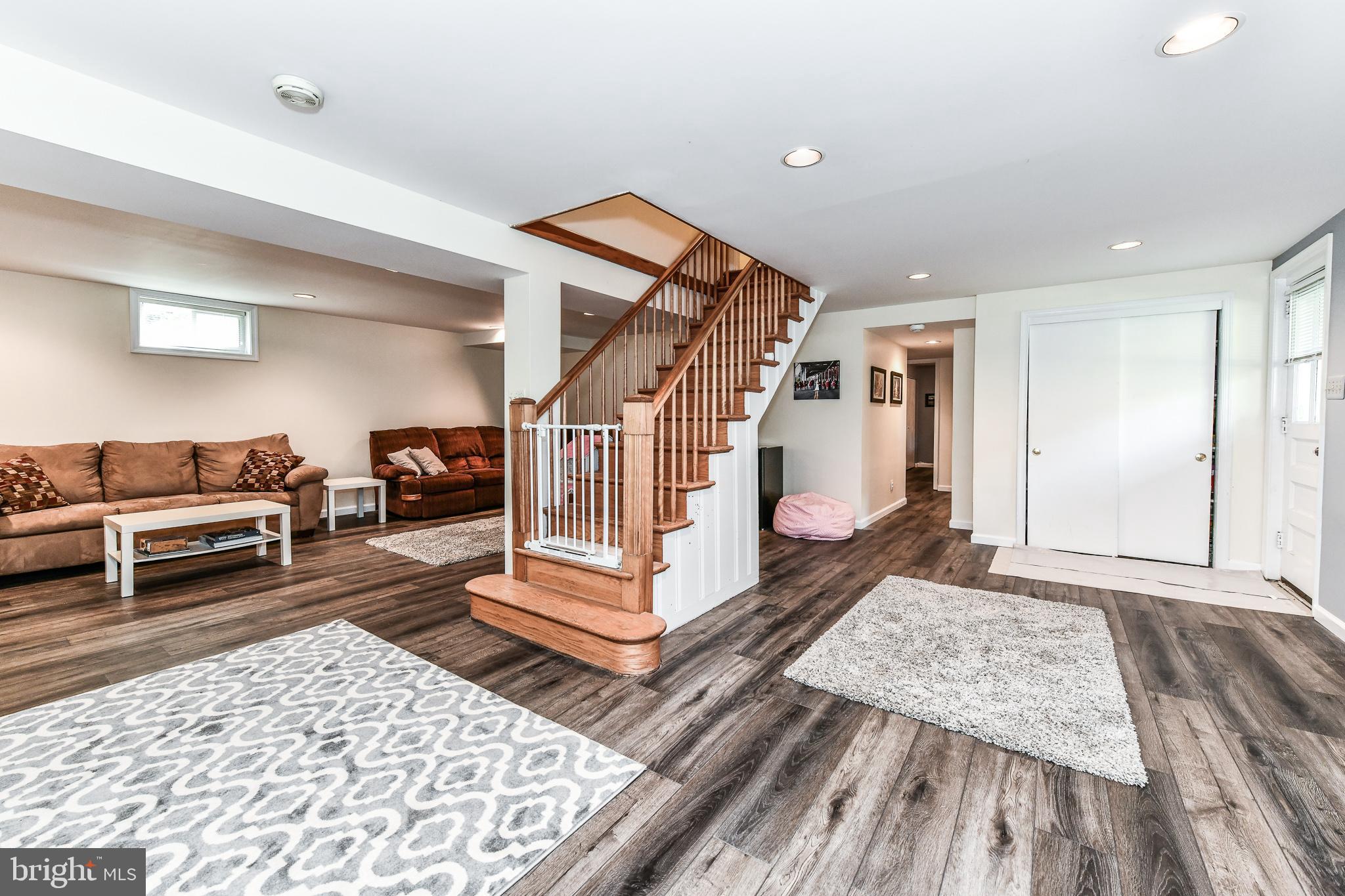 WOODCREST - Residential Lease