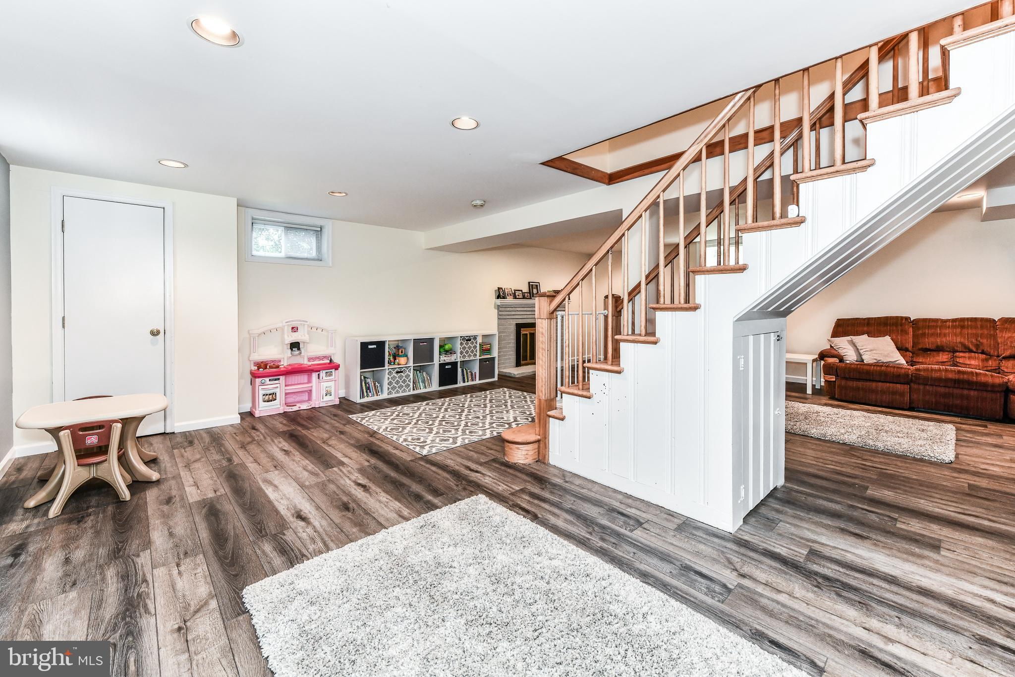 WOODCREST - Residential Lease