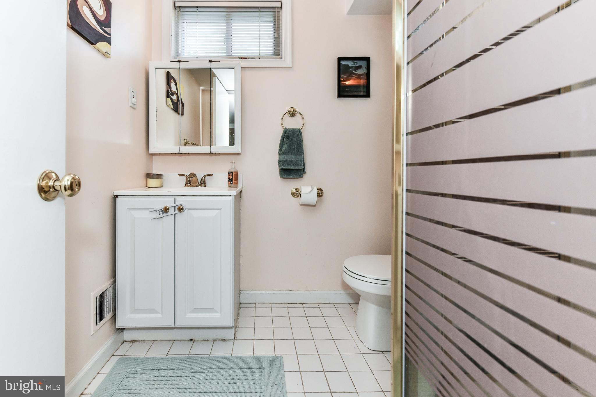 WOODCREST - Residential Lease