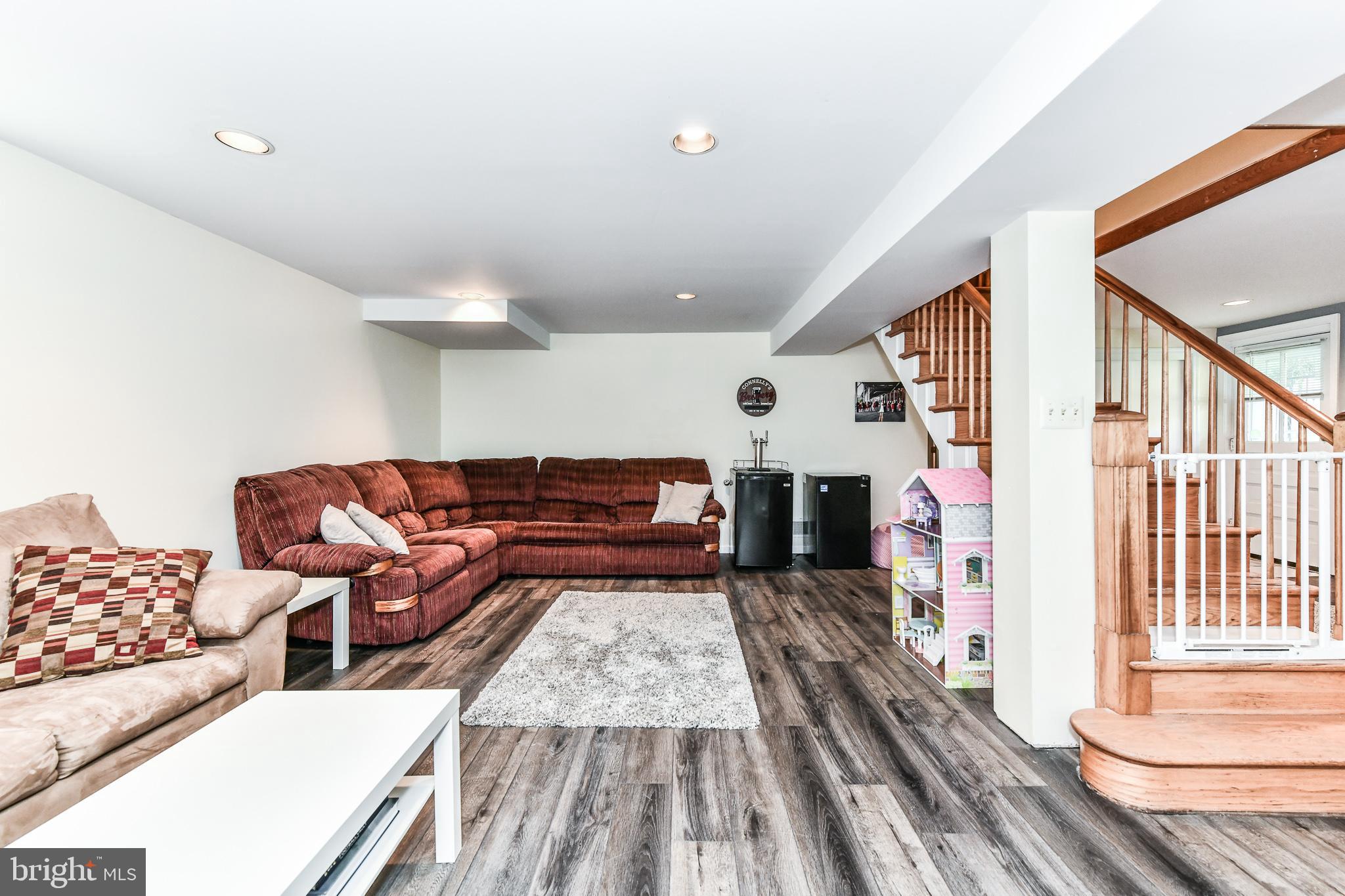 WOODCREST - Residential Lease