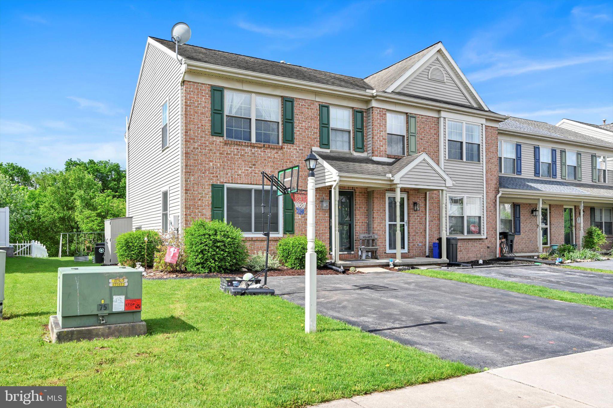 15 WINDEMERE COURT