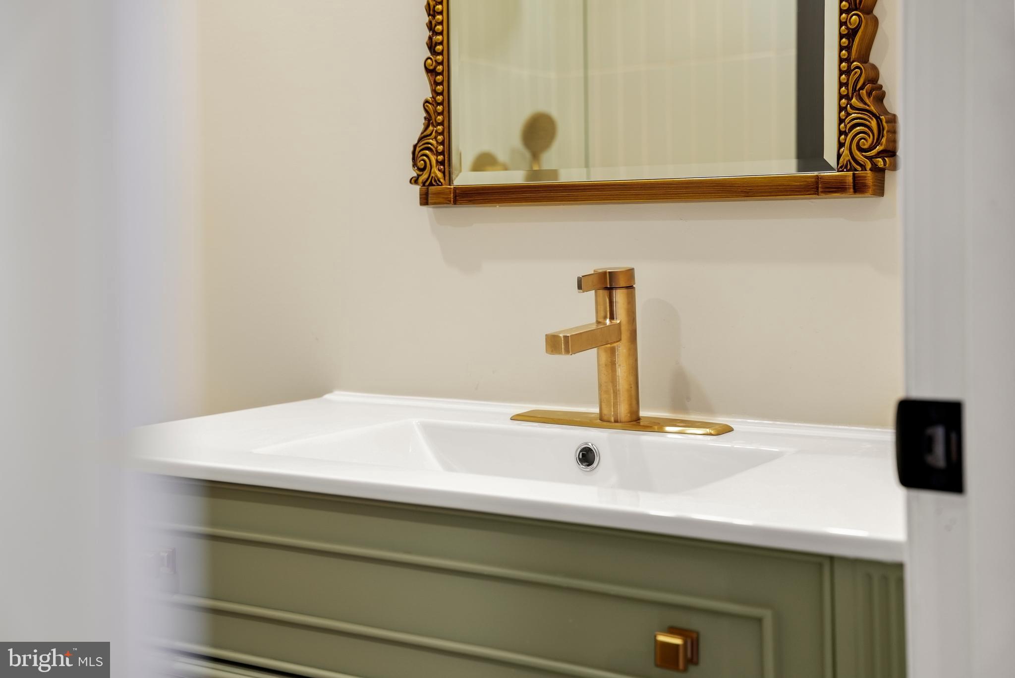 LOWER MOYAMENSING - Residential