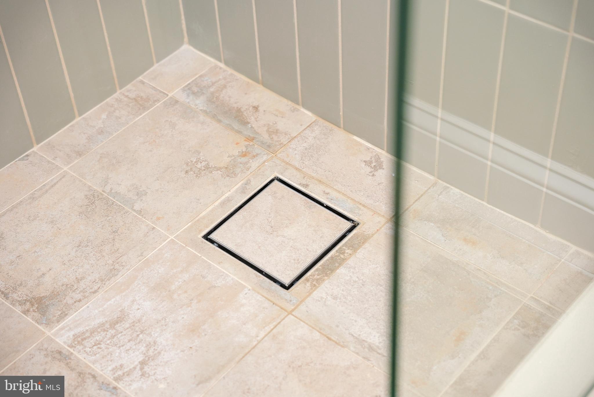 LOWER MOYAMENSING - Residential