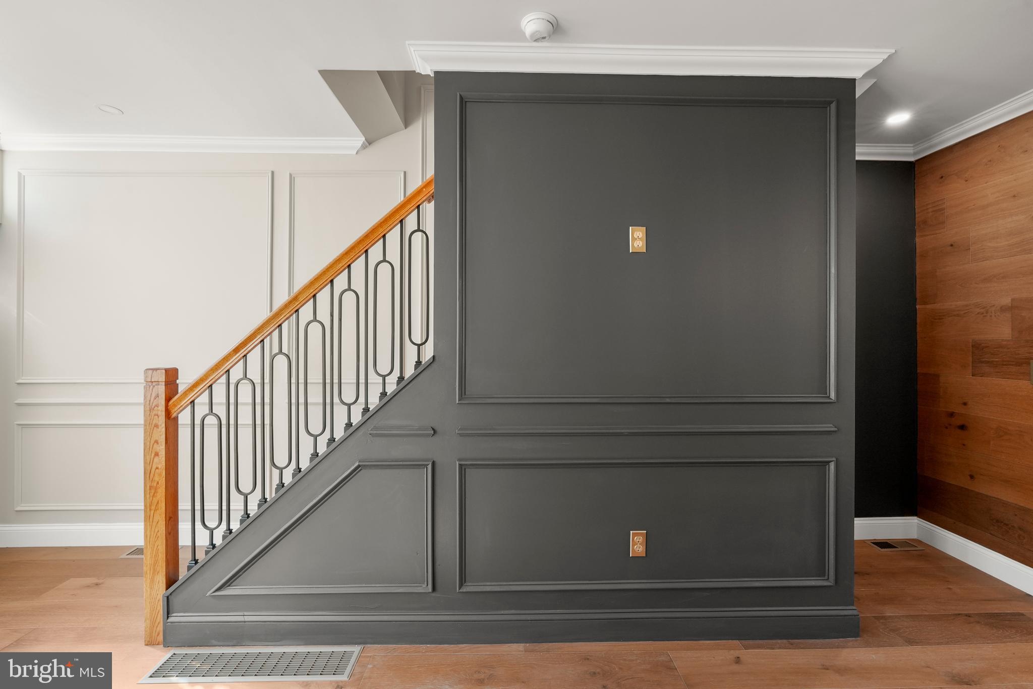 LOWER MOYAMENSING - Residential