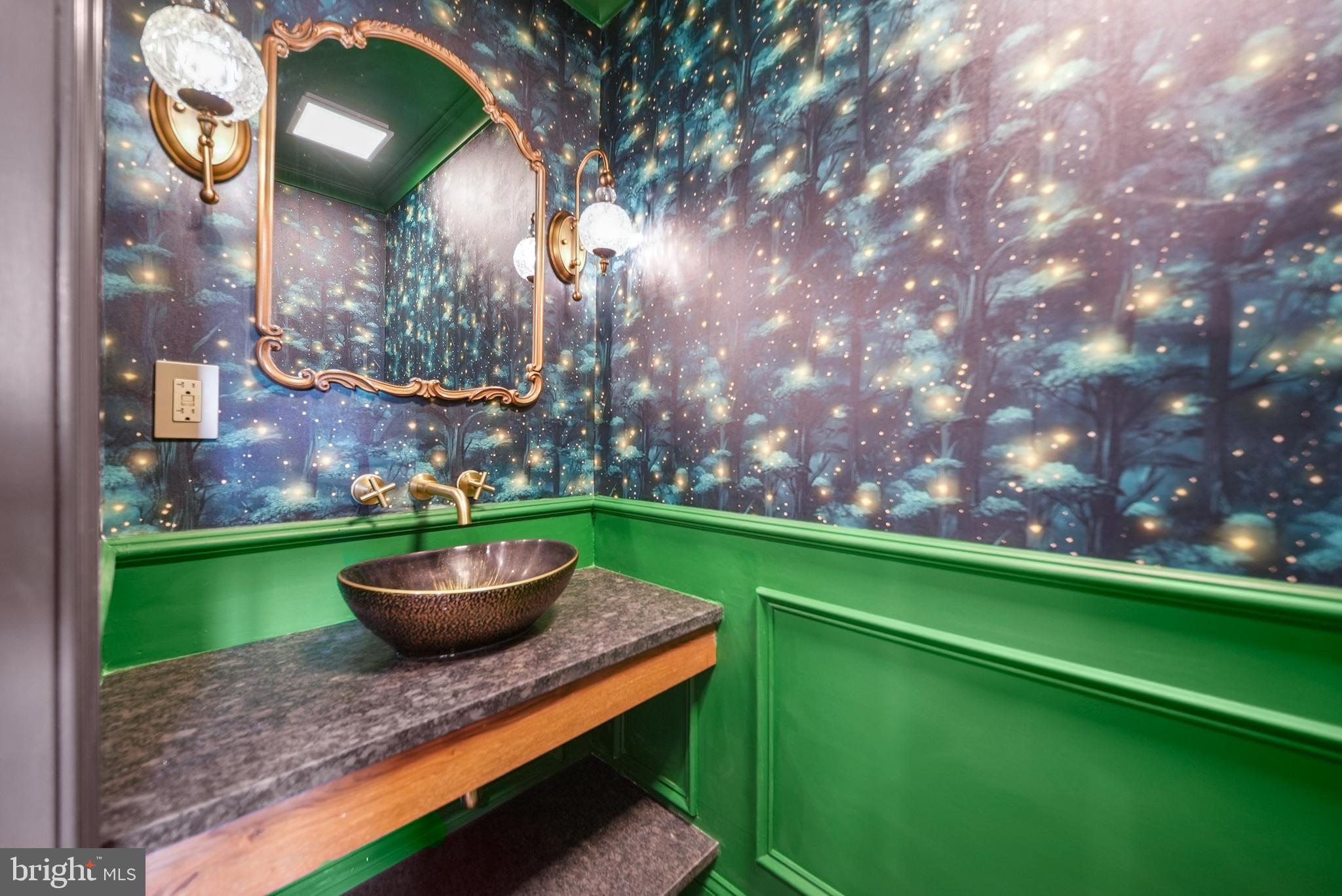 LOWER MOYAMENSING - Residential