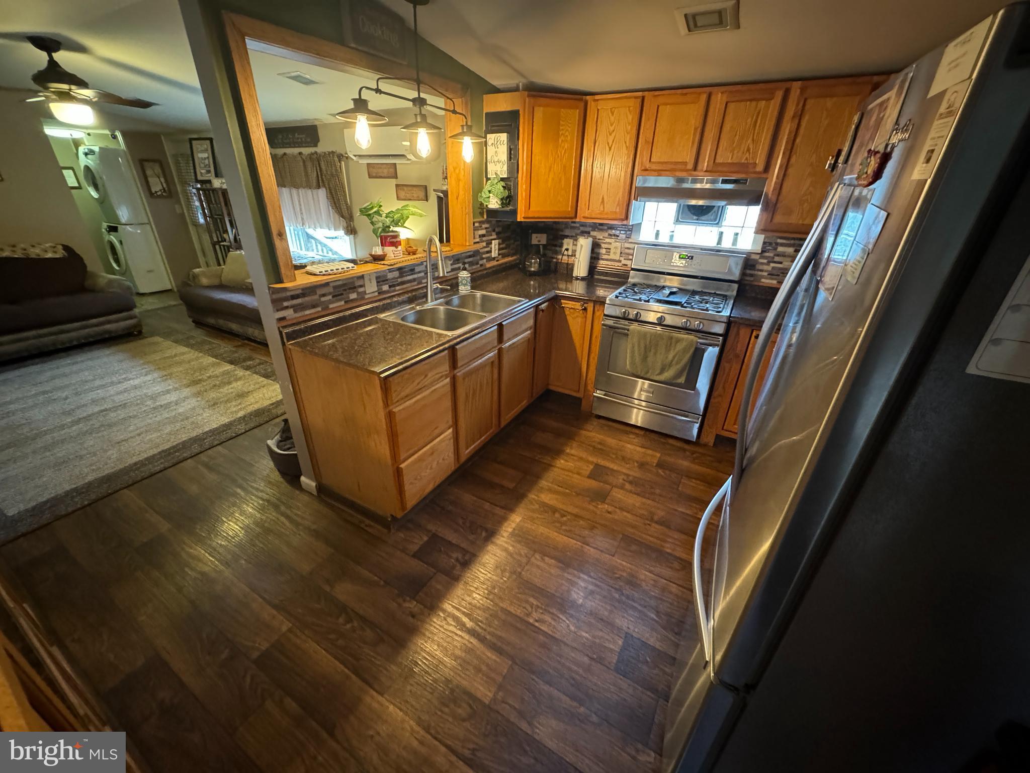 PINEHURST MANOR MHP - Residential
