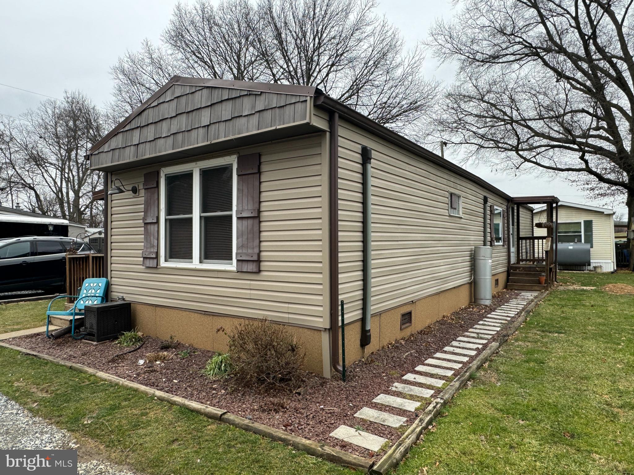 PINEHURST MANOR MHP - Residential