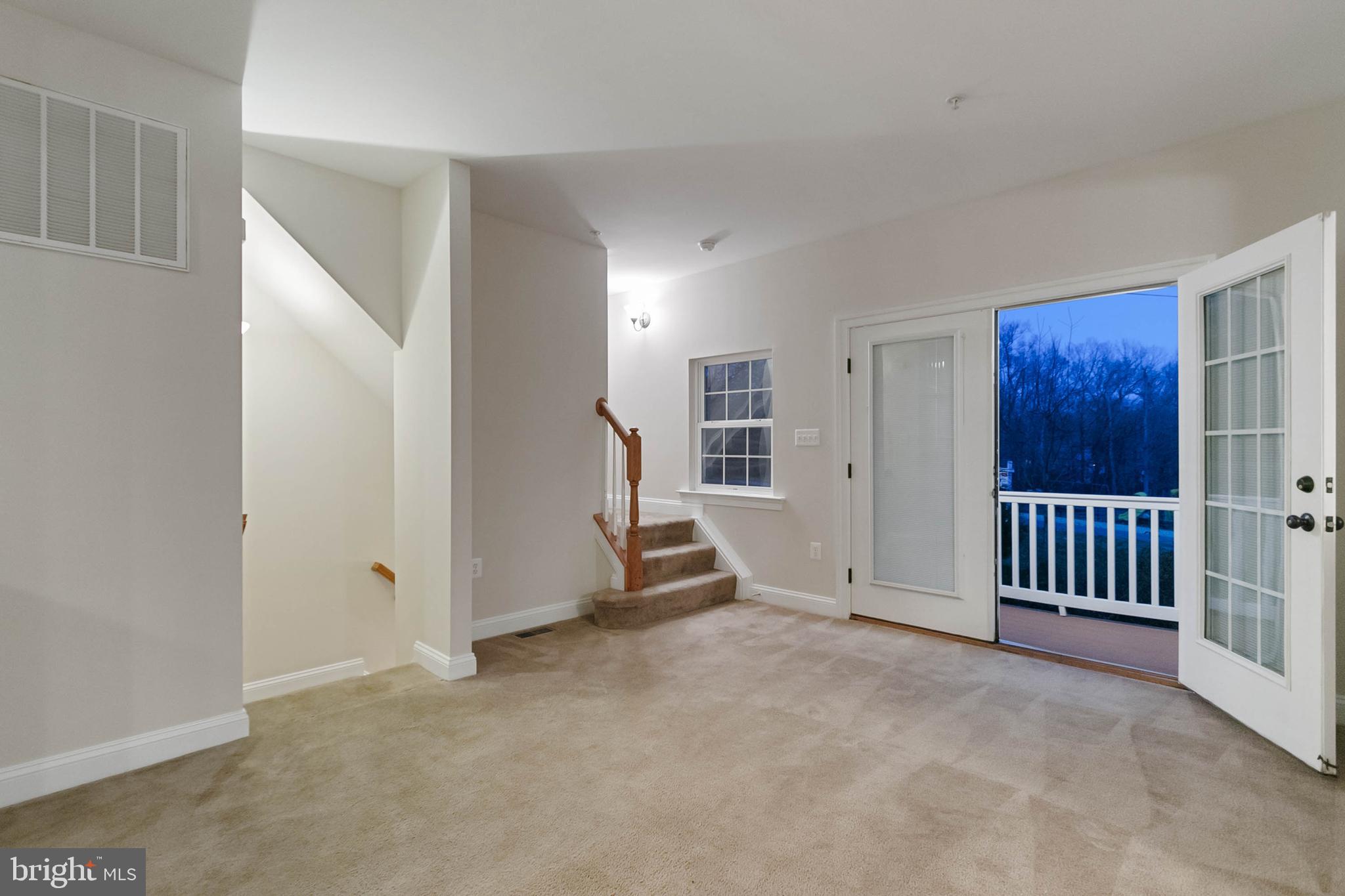 MATTINGLY AVE IND HEAD - Residential