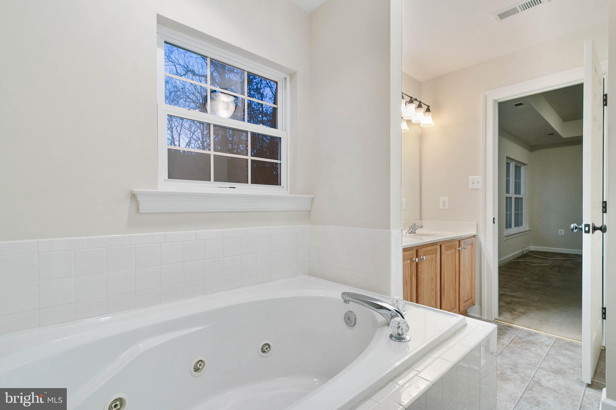 MATTINGLY AVE IND HEAD - Residential