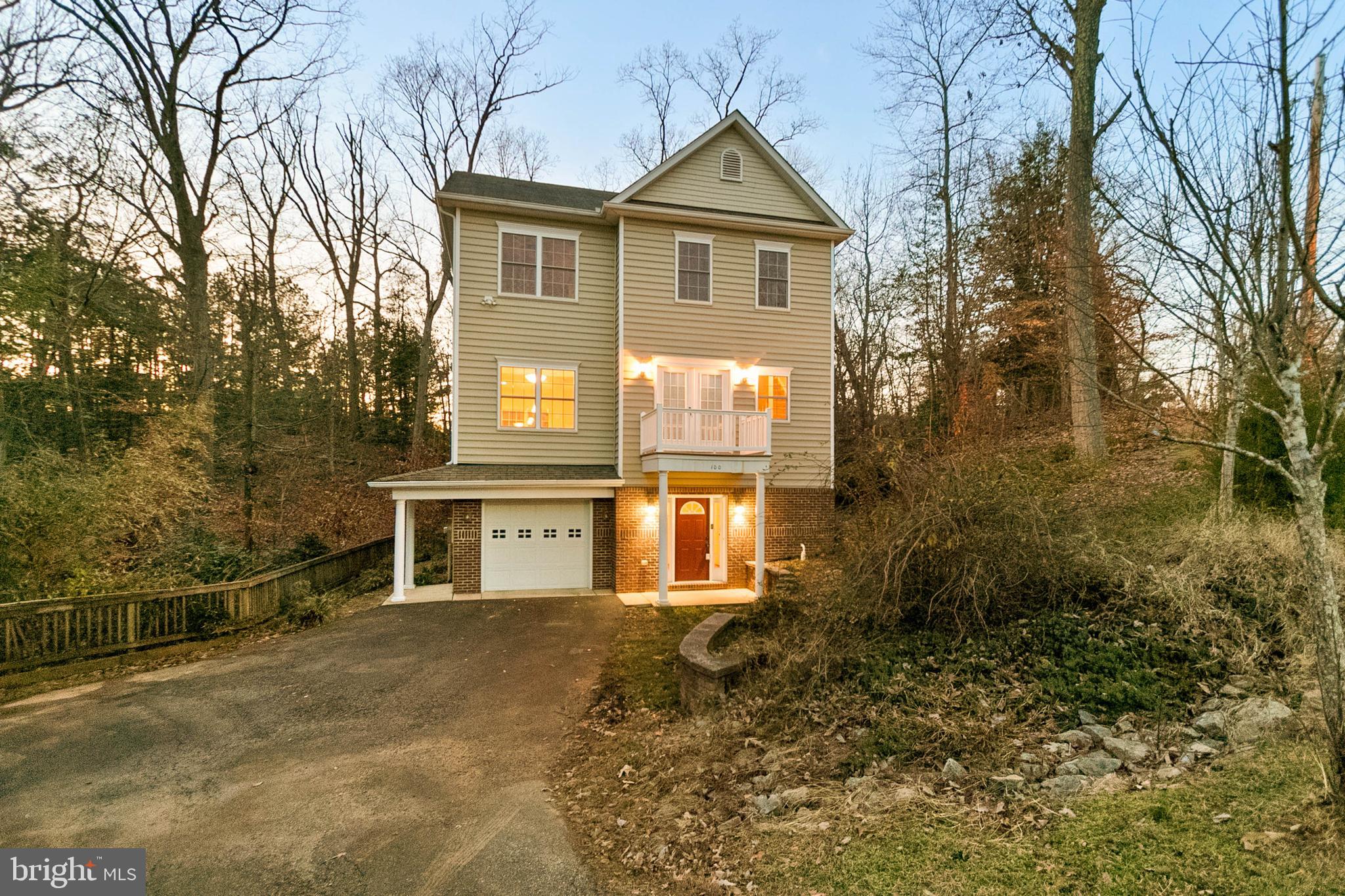 MATTINGLY AVE IND HEAD - Residential