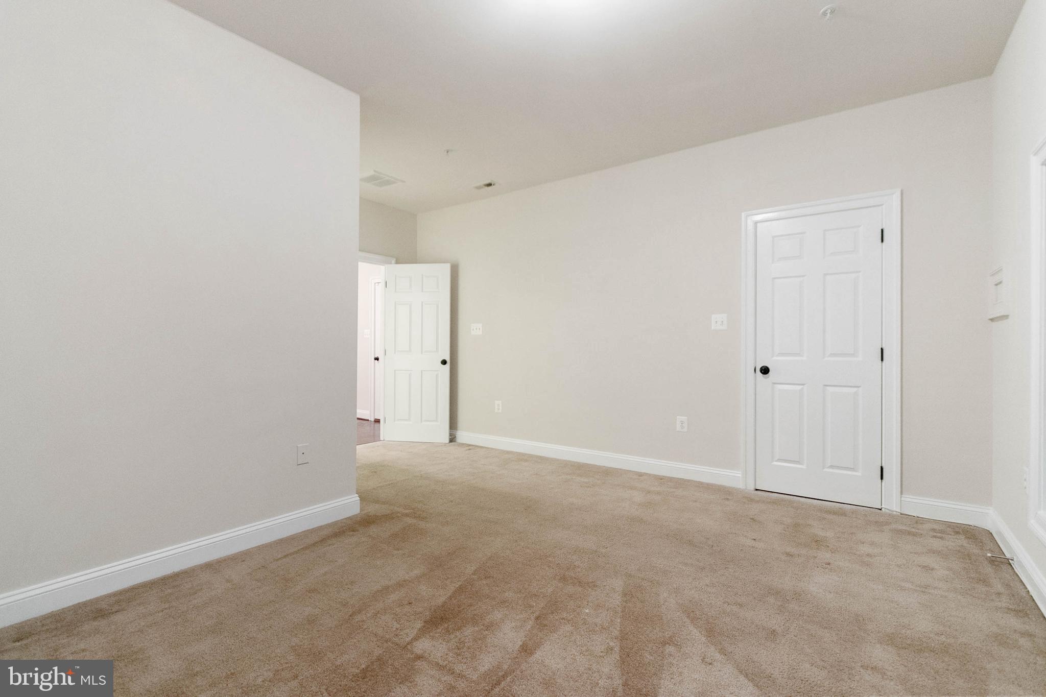 MATTINGLY AVE IND HEAD - Residential