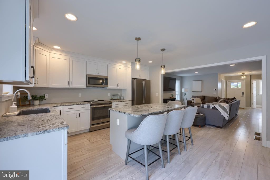 Photo of 395 Hensley Street, LITITZ, PA 17543 (MLS # PALA2070742)