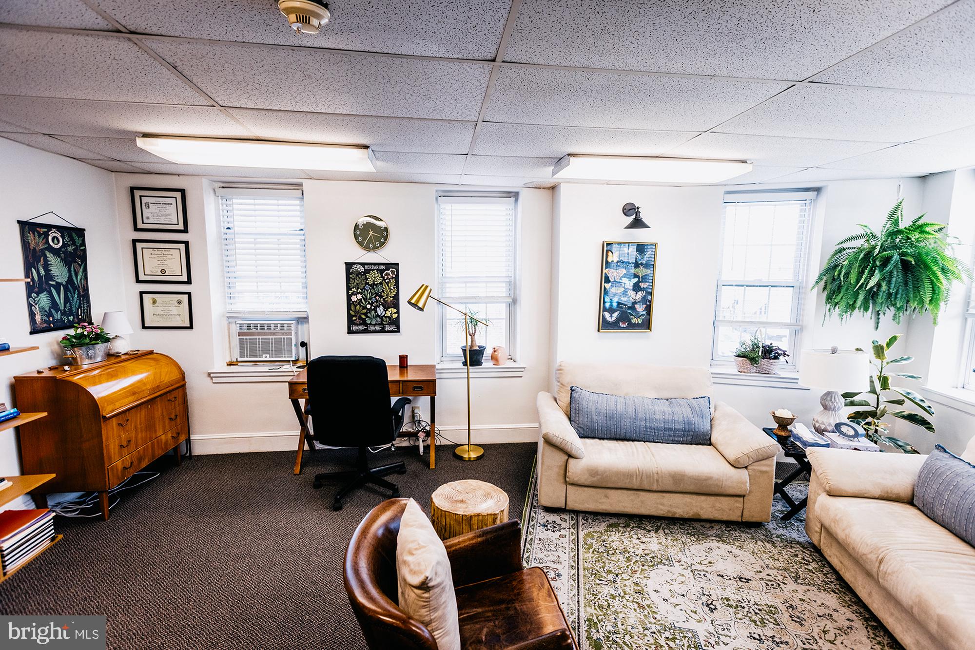 JENKINTOWN - Commercial Sale