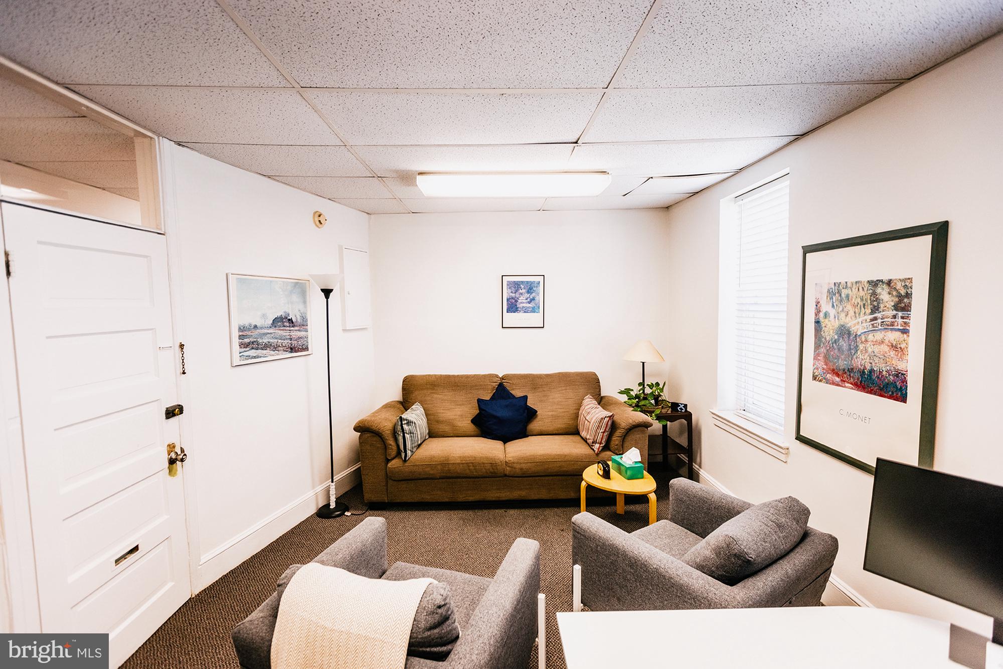 JENKINTOWN - Commercial Sale