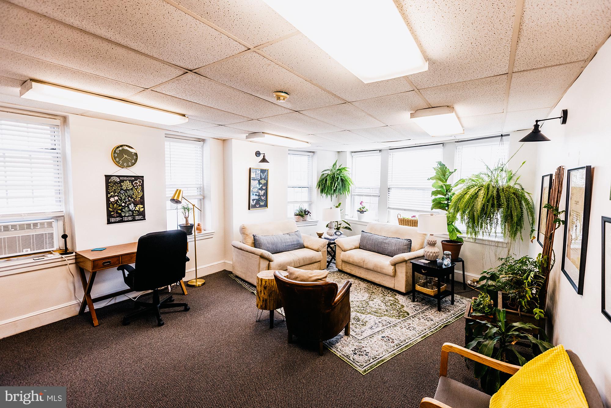 JENKINTOWN - Commercial Sale