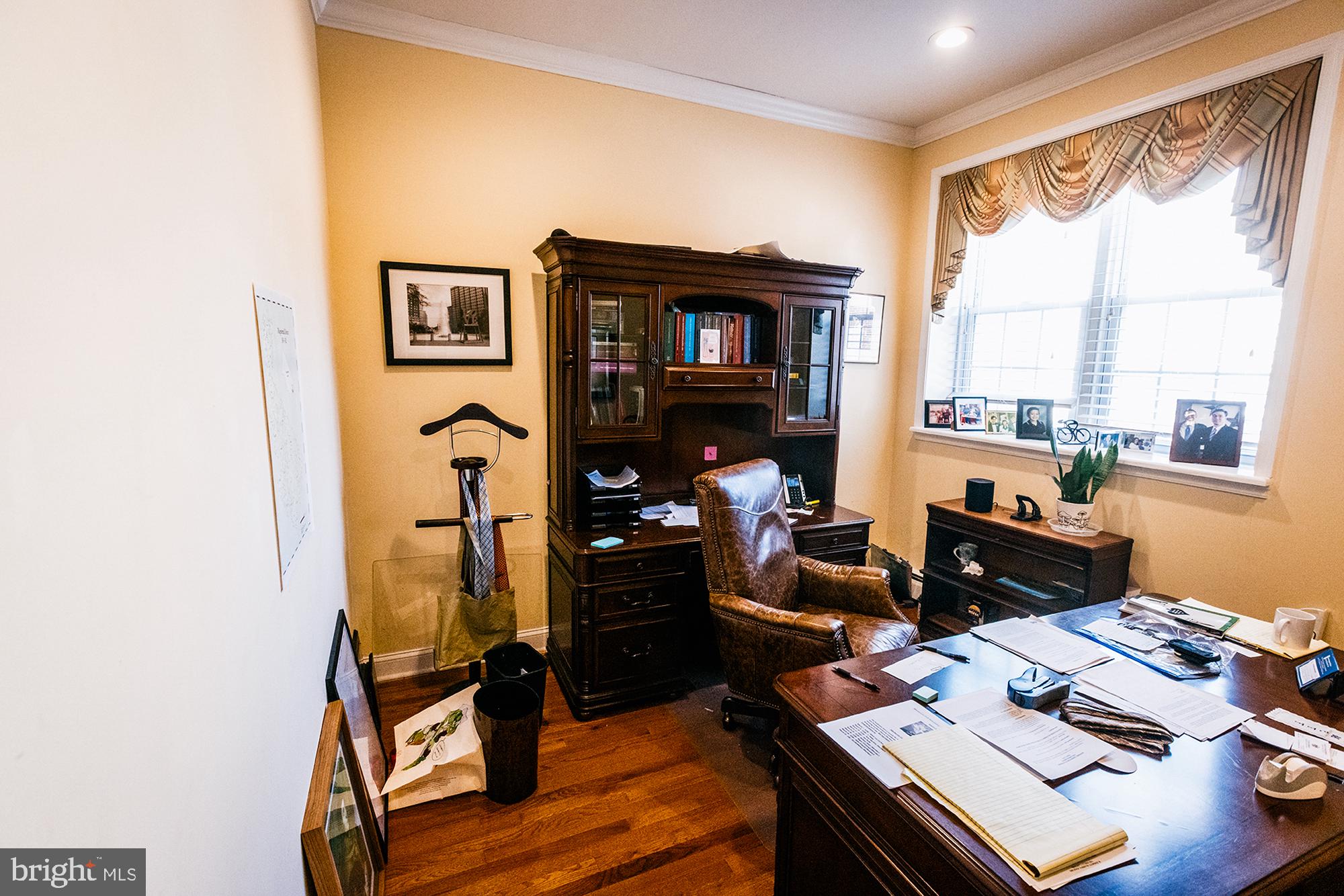 JENKINTOWN - Commercial Sale