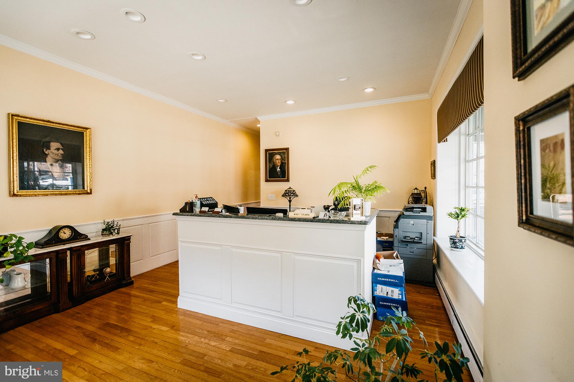 JENKINTOWN - Commercial Sale