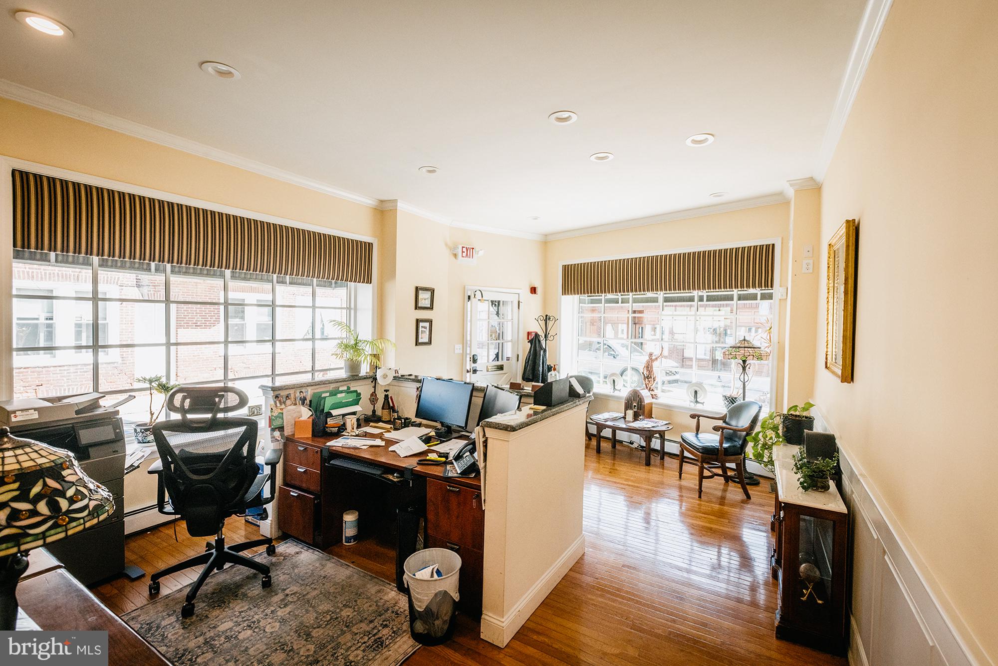 JENKINTOWN - Commercial Sale