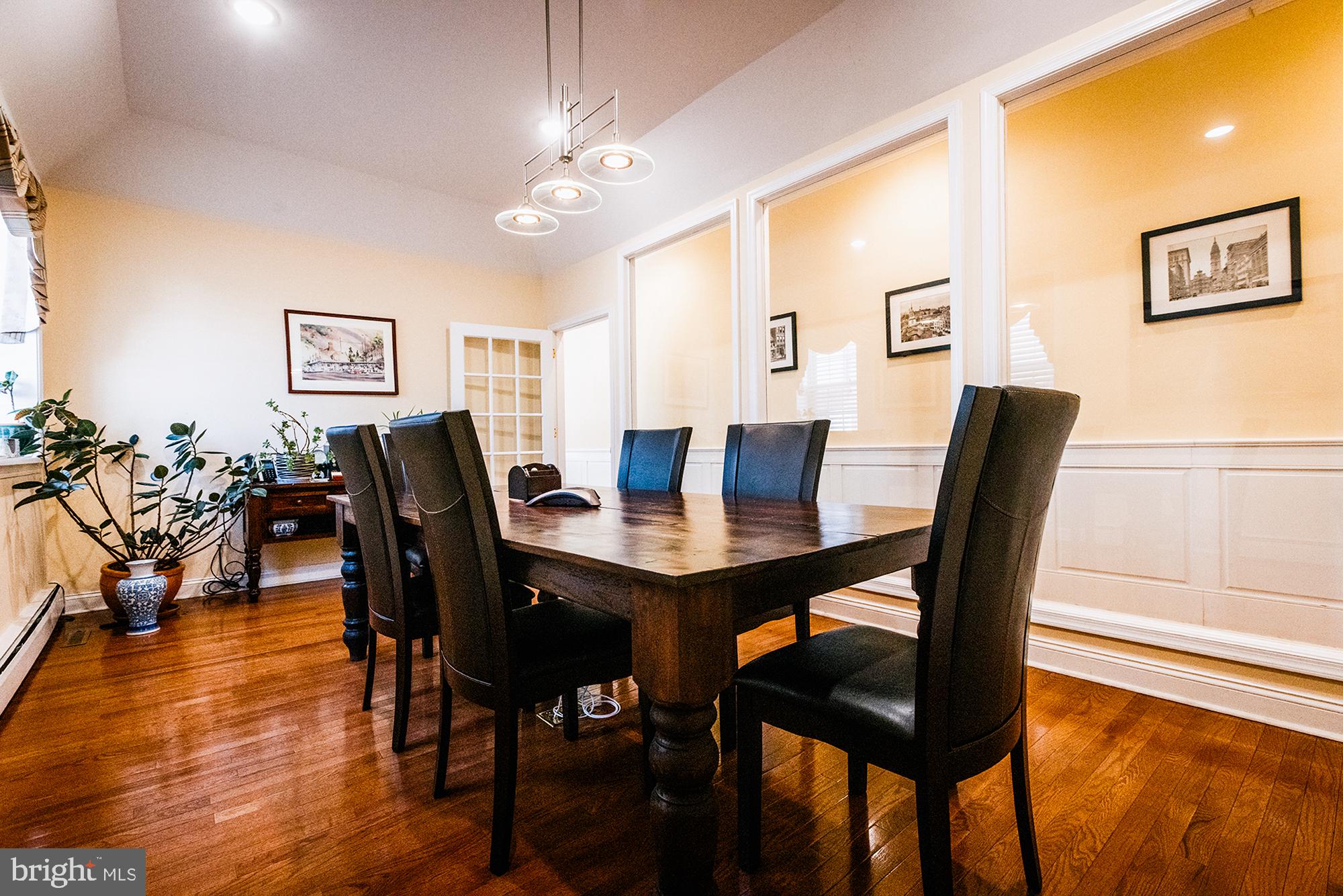 JENKINTOWN - Commercial Sale