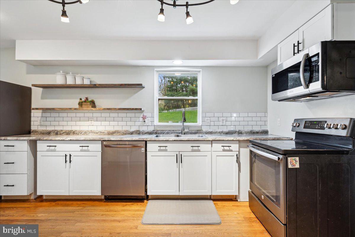 ATLEE RIDGE - Residential