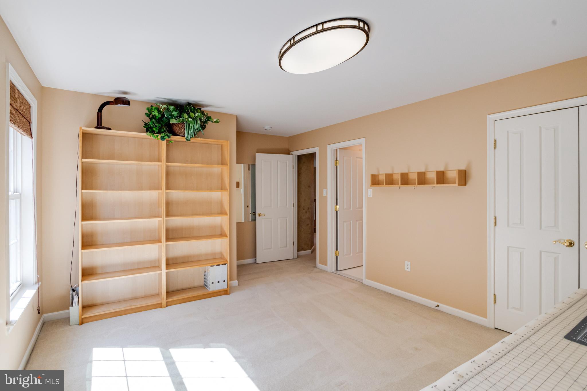 RIVERWALK - Residential