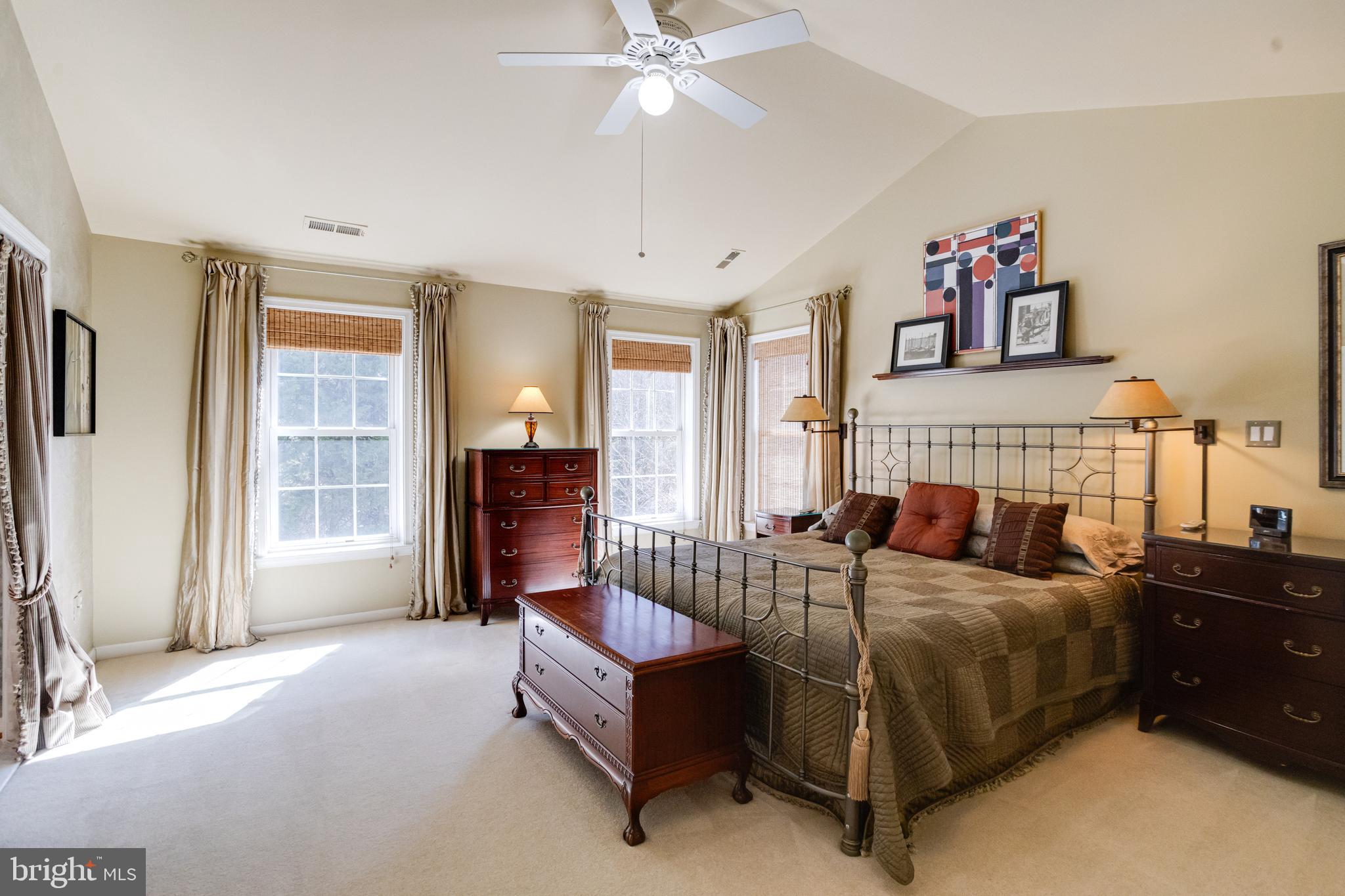 RIVERWALK - Residential