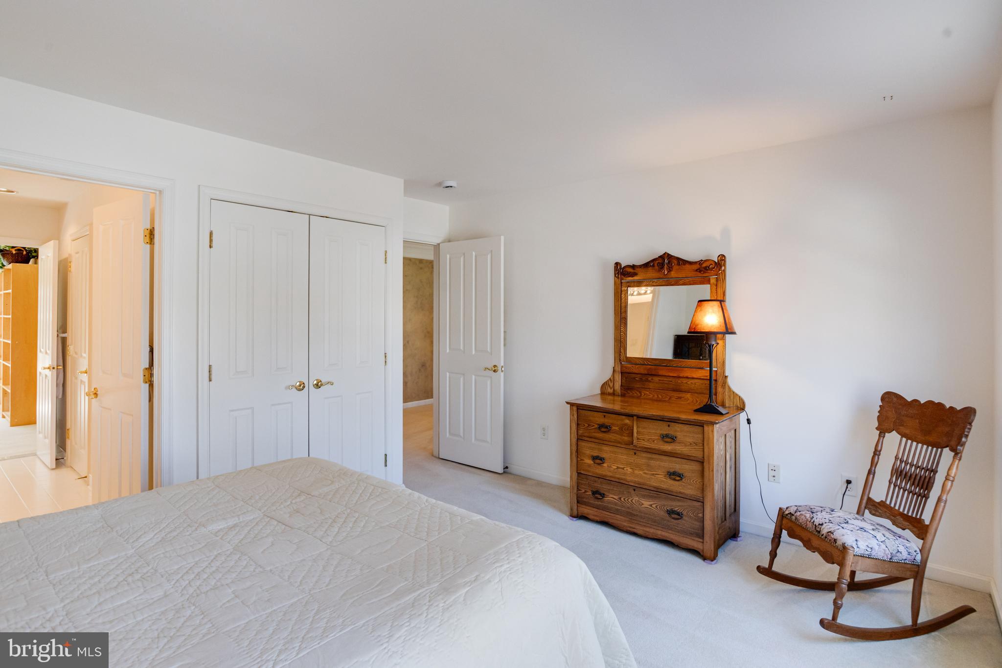 RIVERWALK - Residential