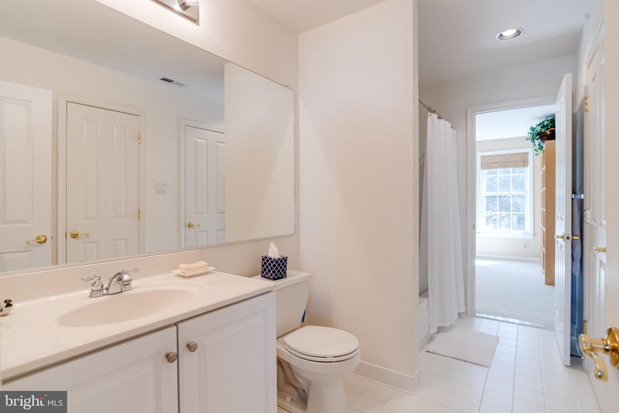 RIVERWALK - Residential