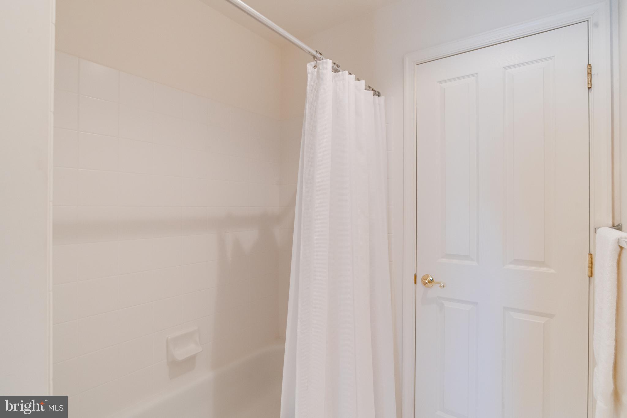 RIVERWALK - Residential