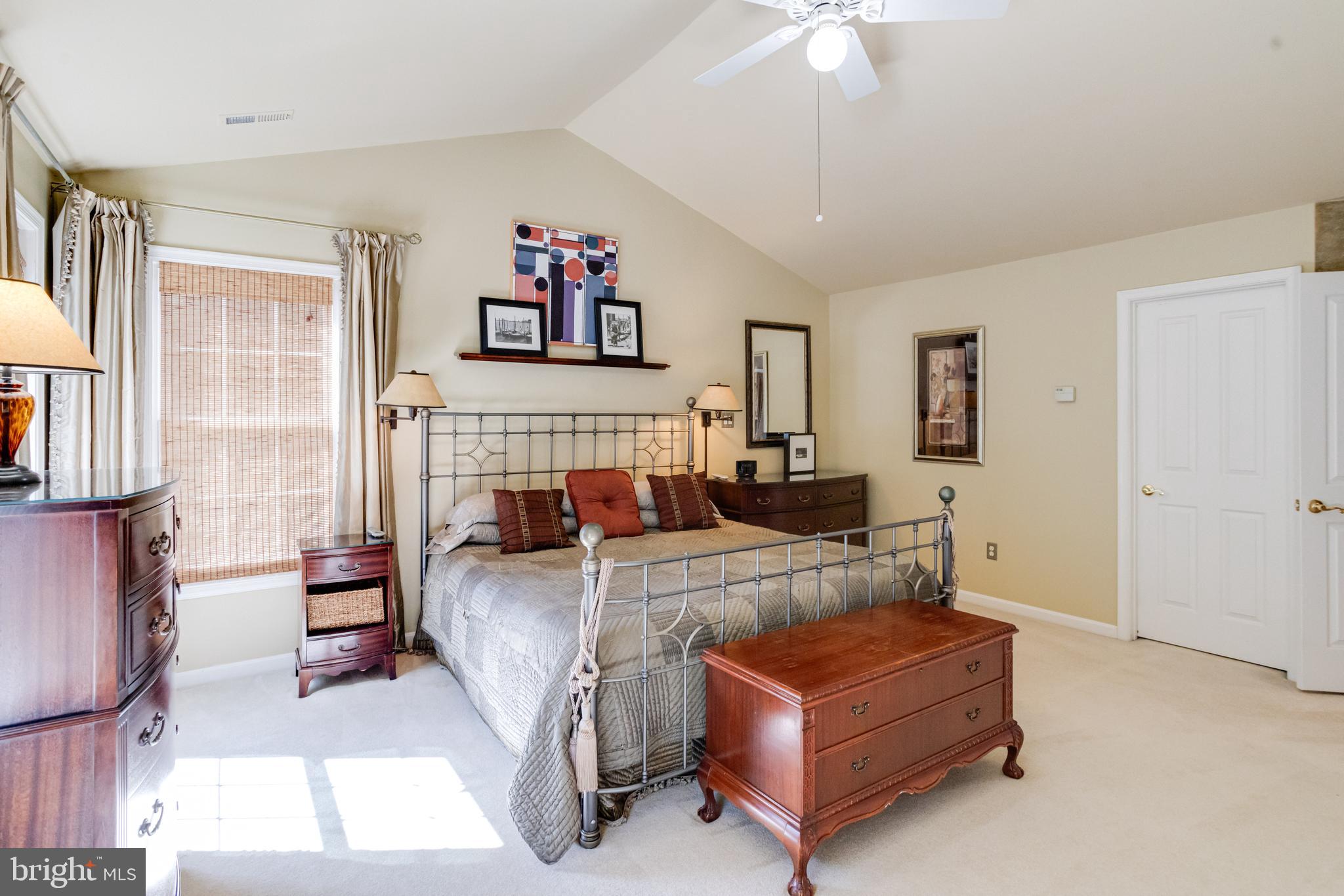 RIVERWALK - Residential