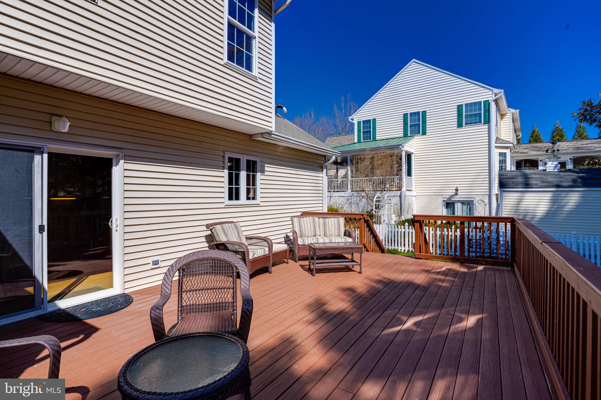 RIVERWALK - Residential