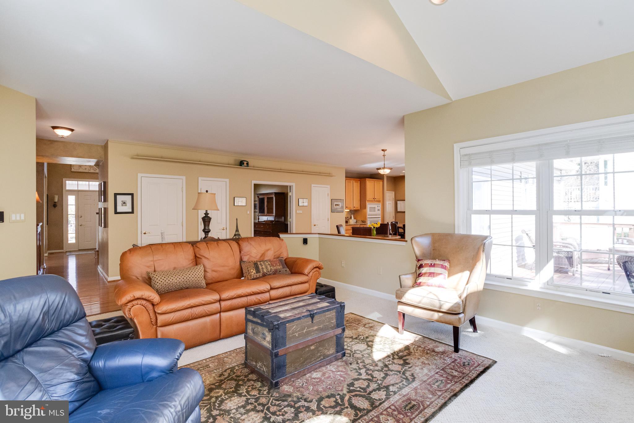 RIVERWALK - Residential