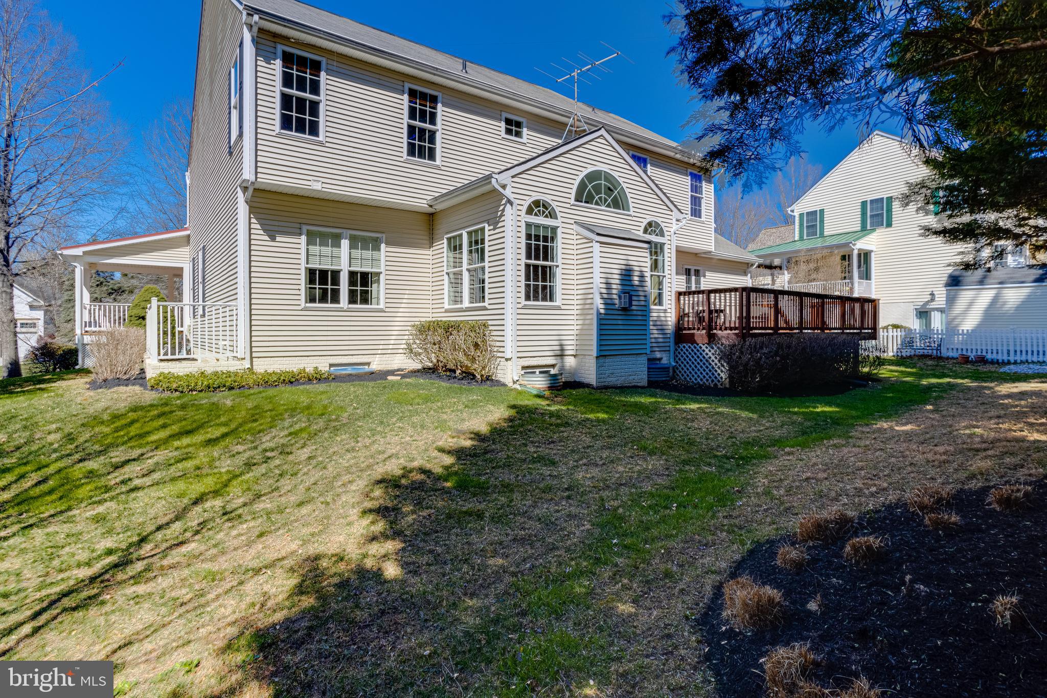 RIVERWALK - Residential