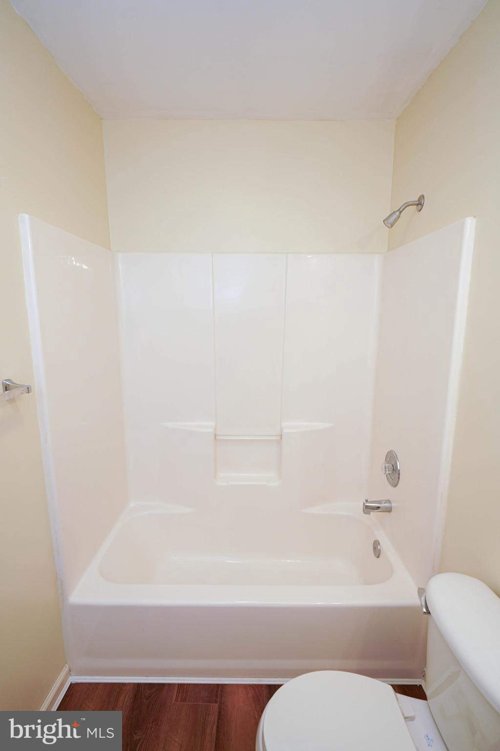 STONE GATE - Residential Lease