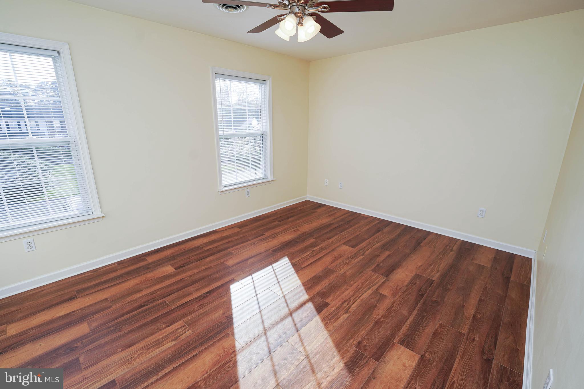 STONE GATE - Residential Lease