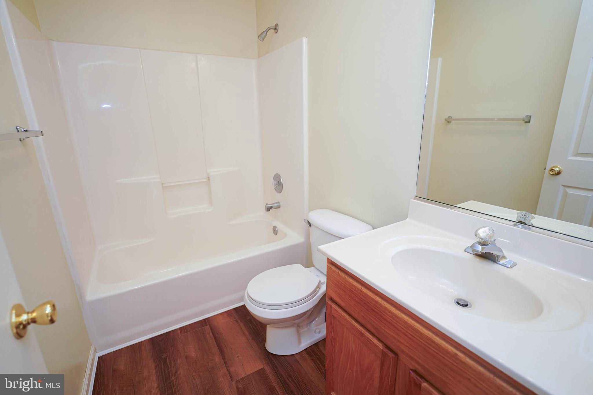 STONE GATE - Residential Lease