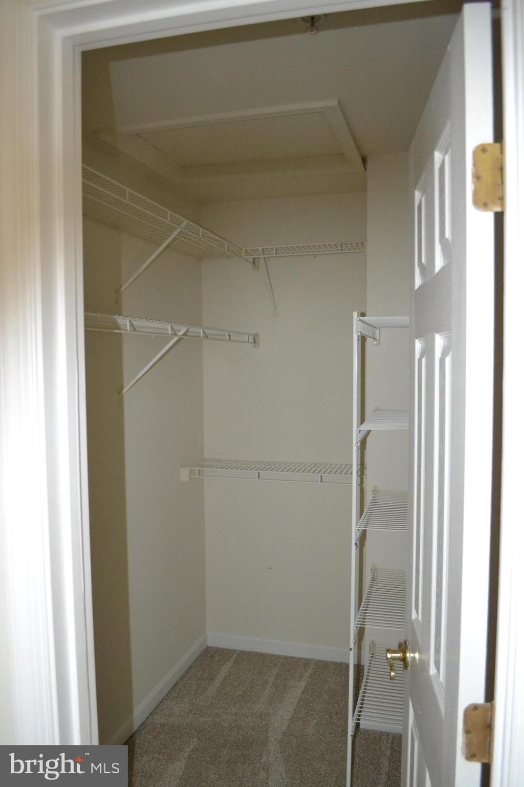 OAKLAND HILLS - Residential Lease