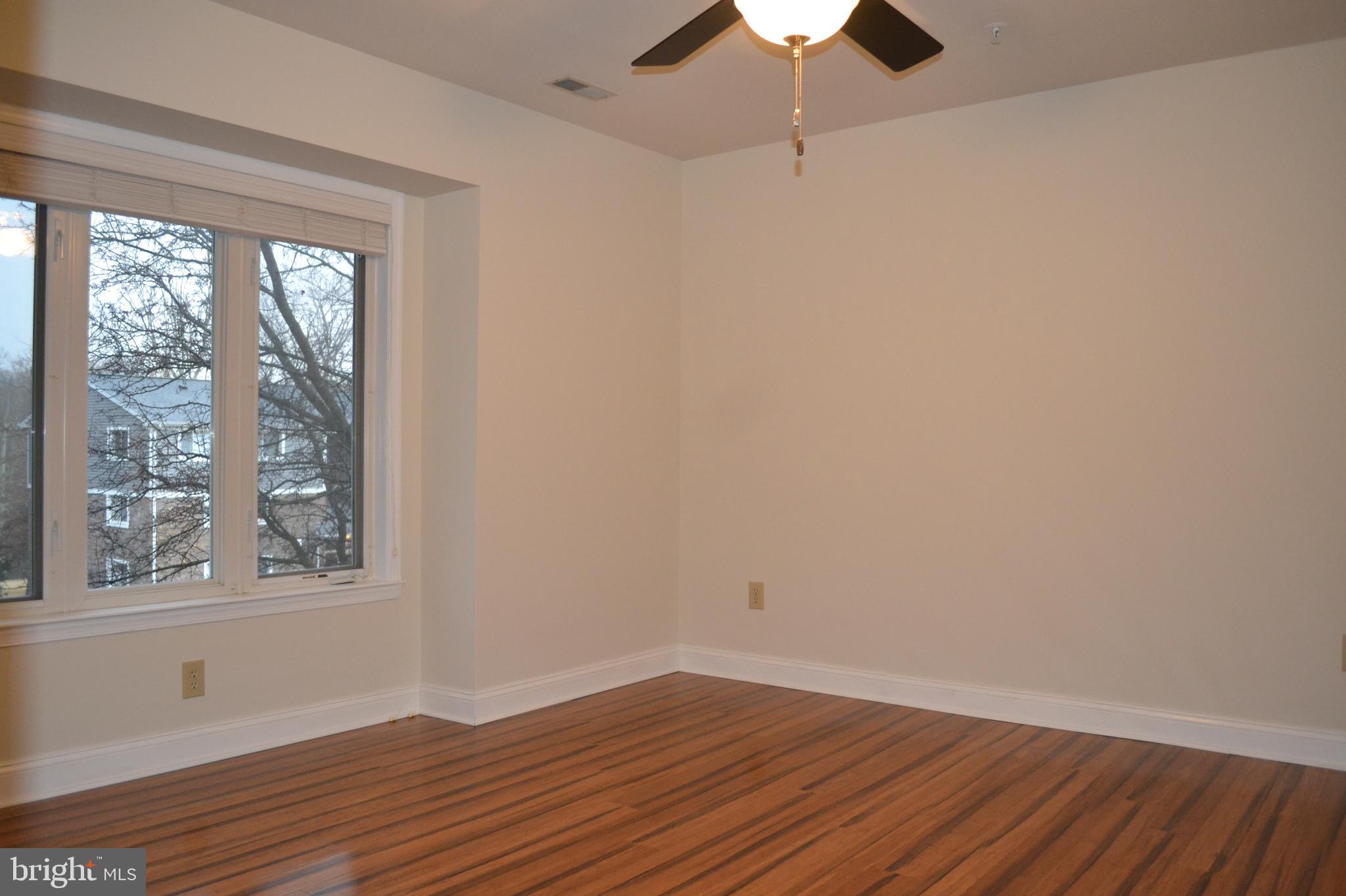 OAKLAND HILLS - Residential Lease