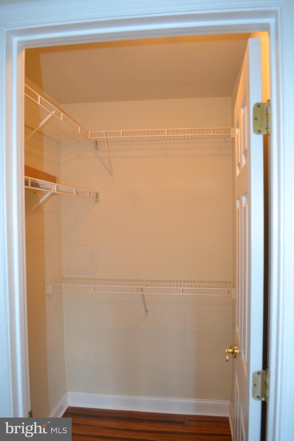 OAKLAND HILLS - Residential Lease