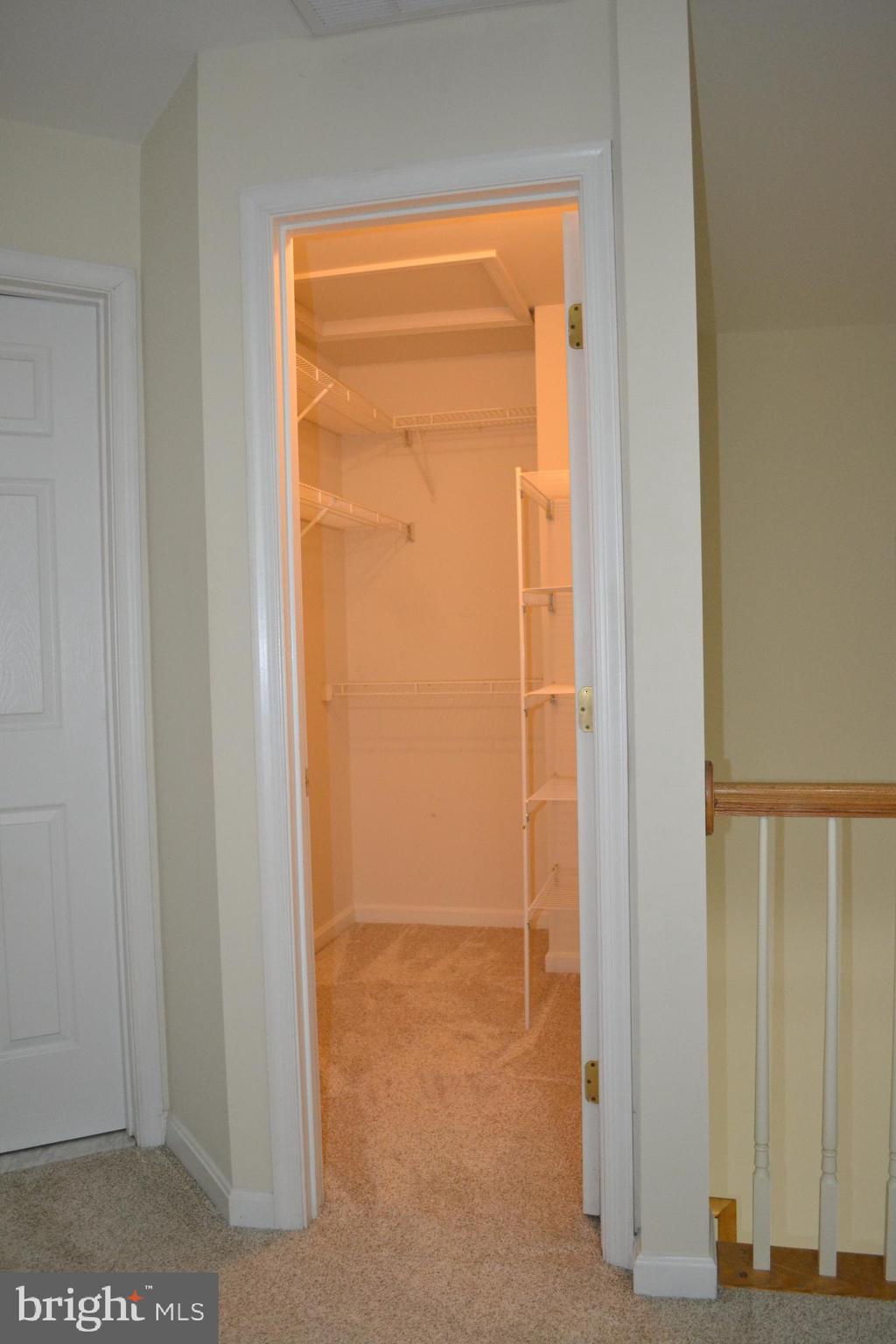 OAKLAND HILLS - Residential Lease