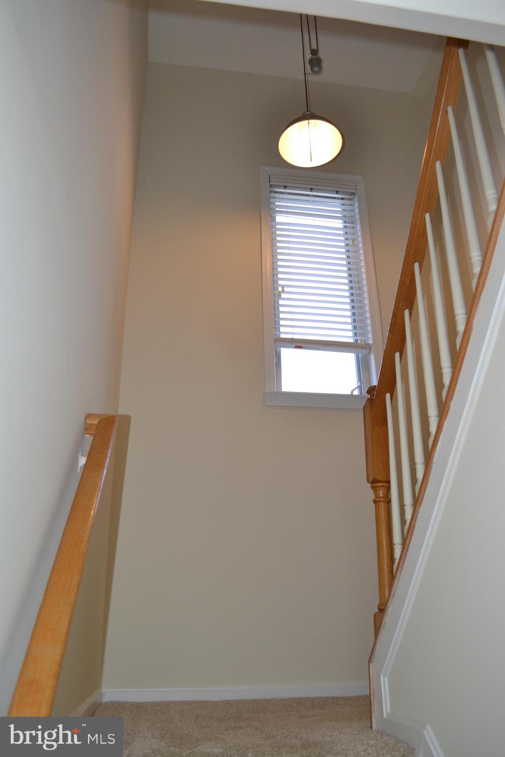 OAKLAND HILLS - Residential Lease