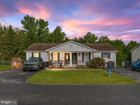 294 Miller Drive, Strasburg, VA MLS: VASH2011482