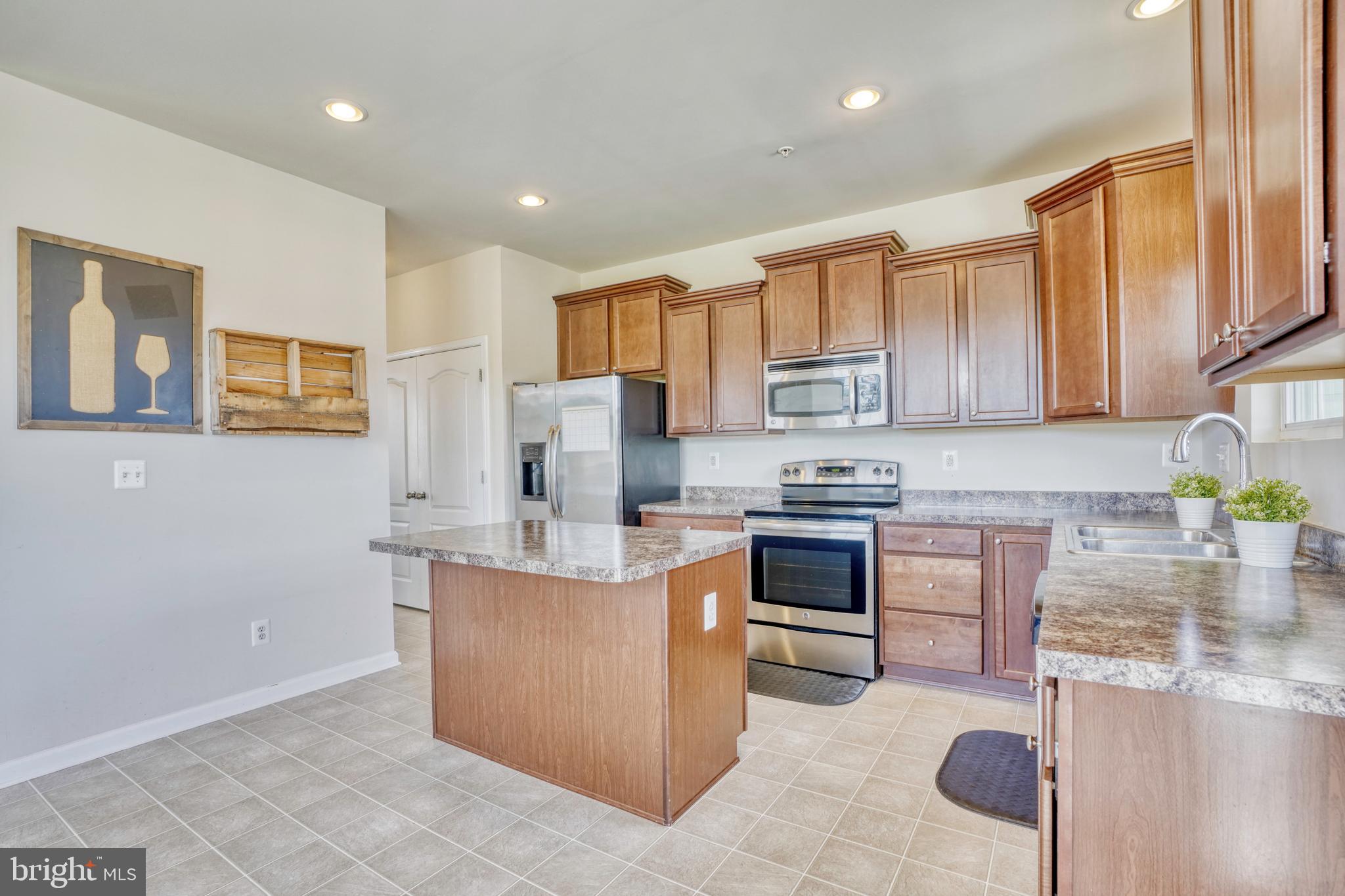 MAGNOLIA LANDING - Residential