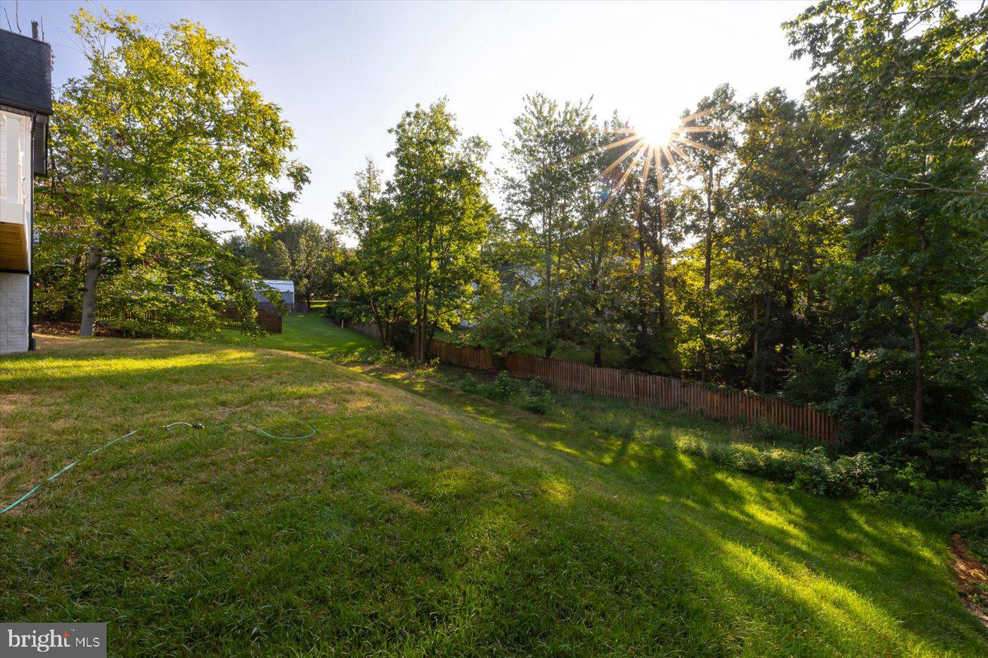 HUNTINGTON HILLS - Residential Lease