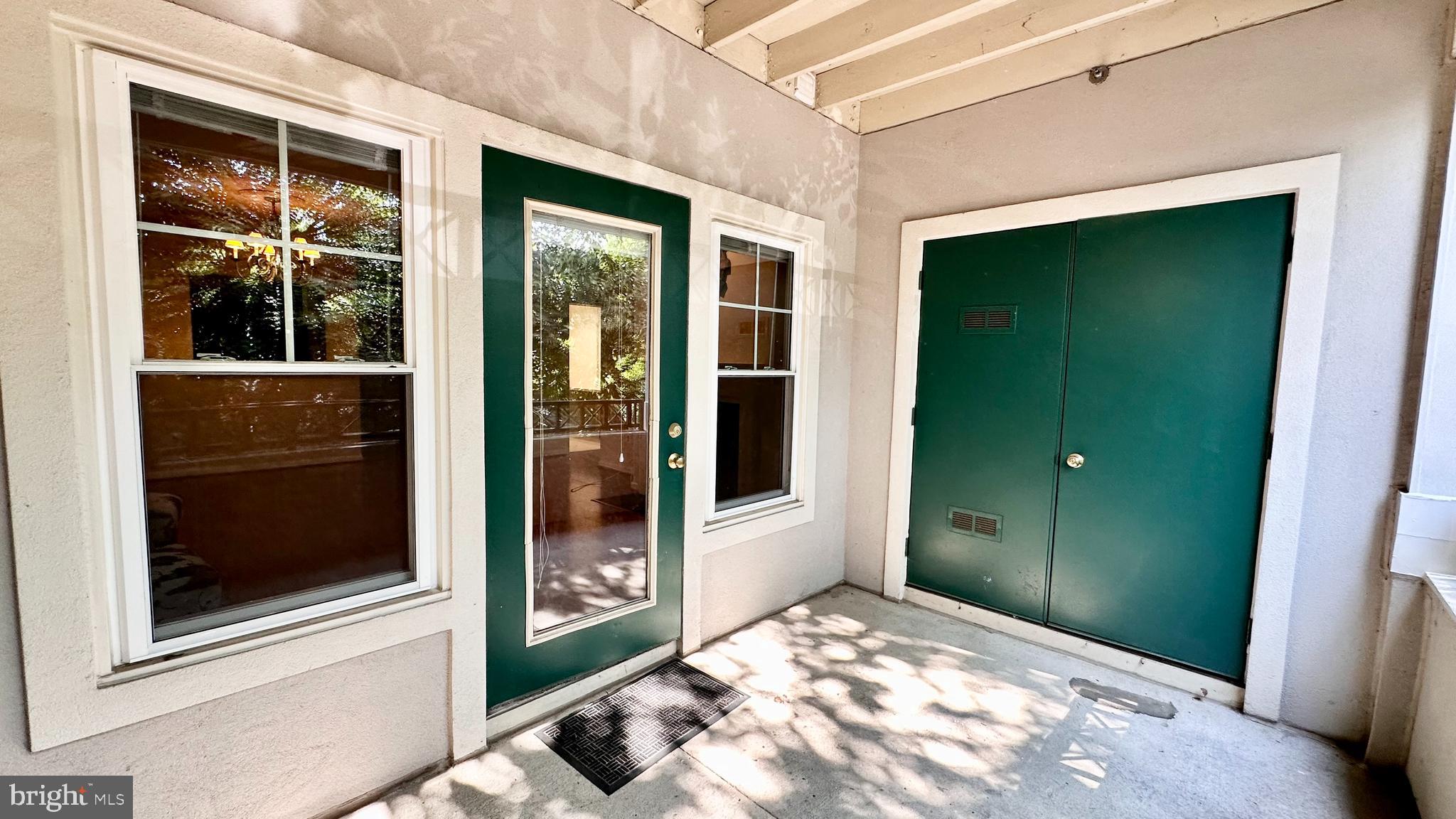 OAK PARK CONDO - Residential