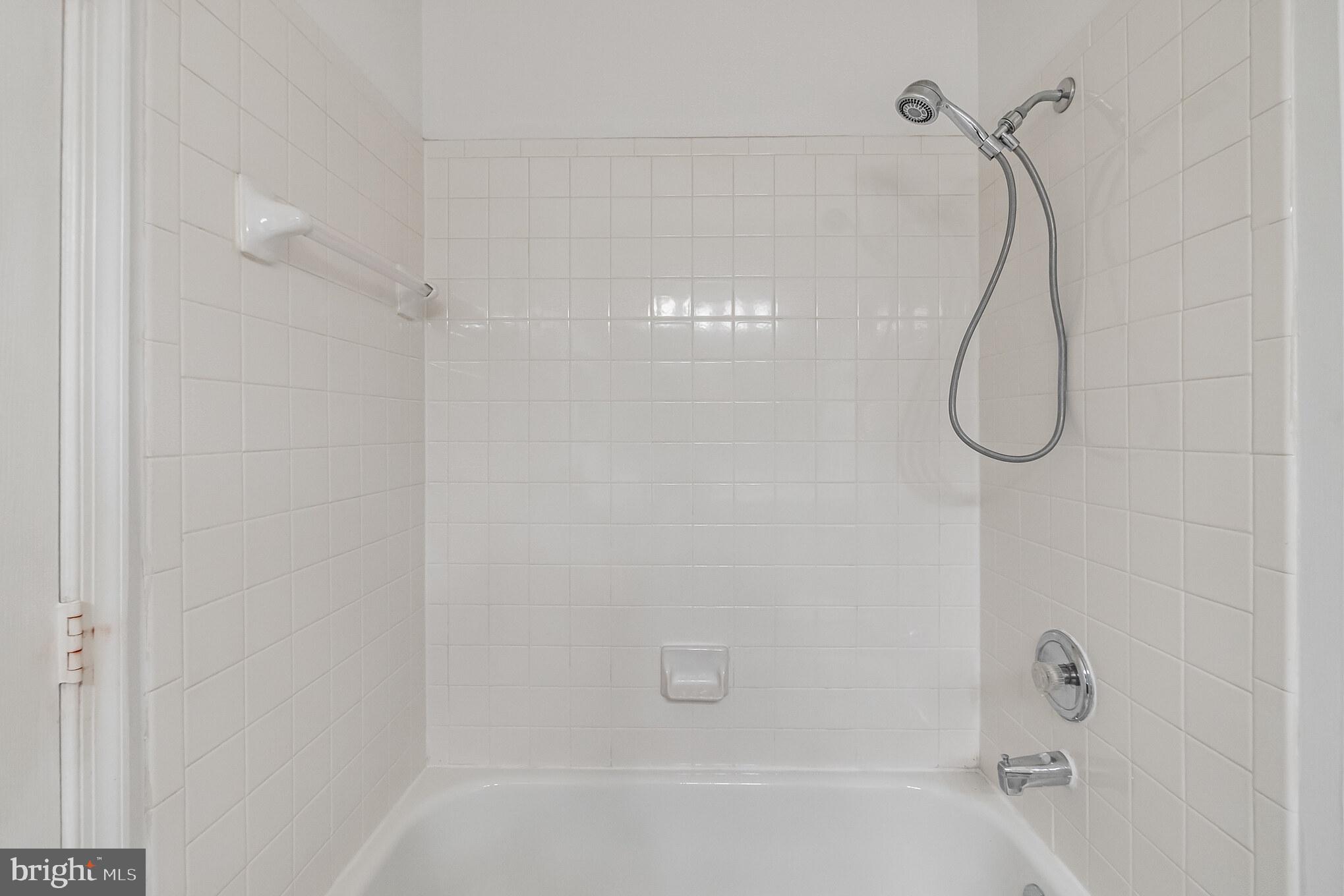 OAK PARK CONDO - Residential