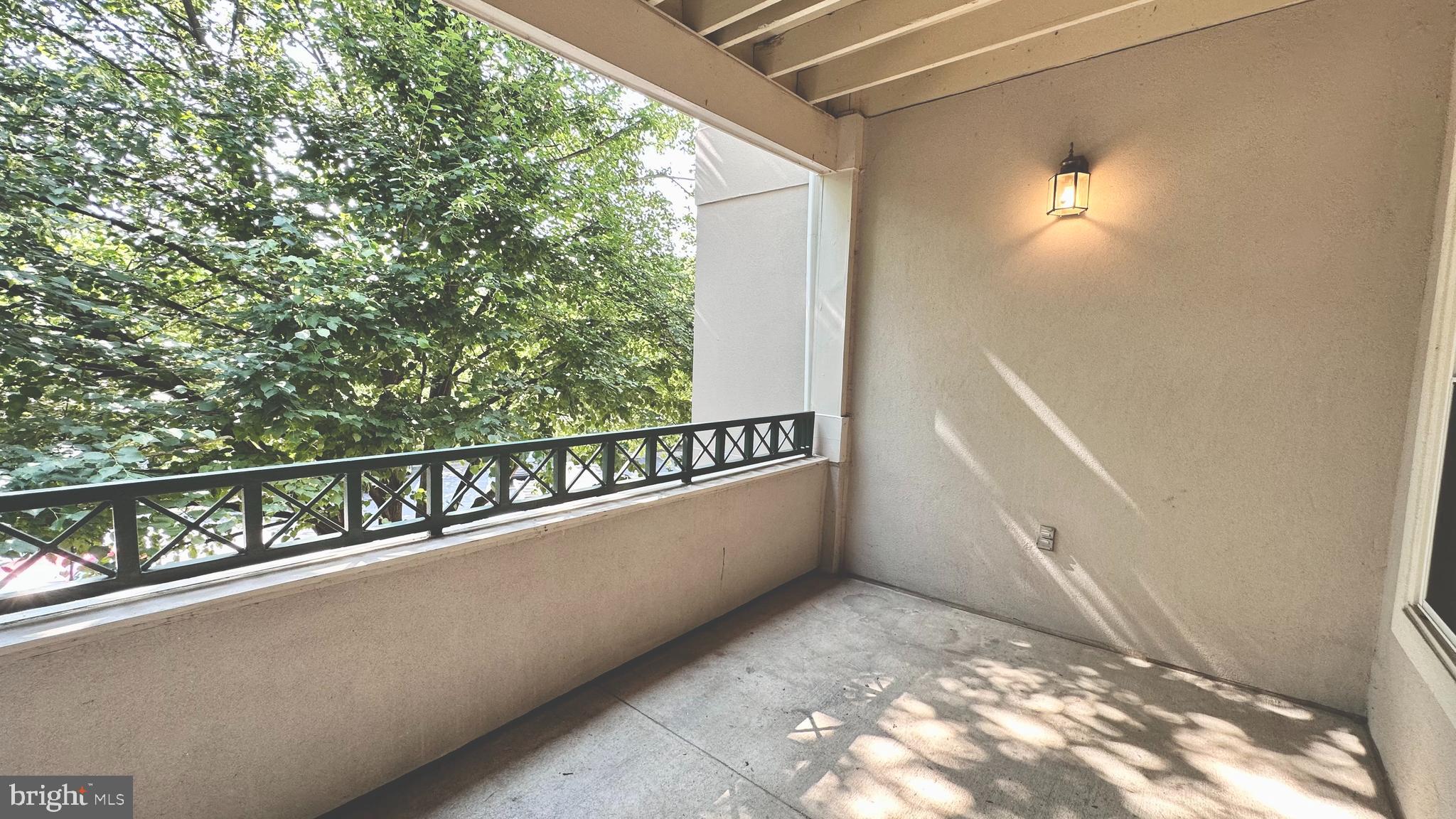 OAK PARK CONDO - Residential